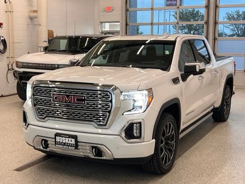 Used 2021 GMC Sierra 1500 Denali w/ Denali Ultimate Package AWD/4WD image 3