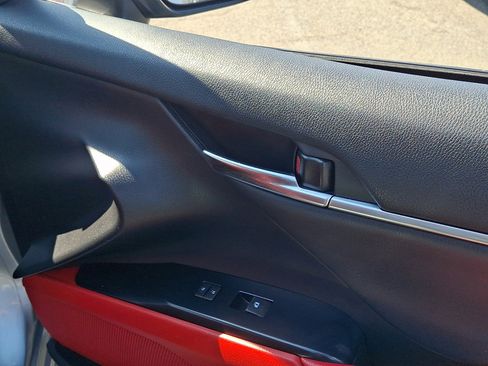 Used 2020 Toyota Camry XSE image 10