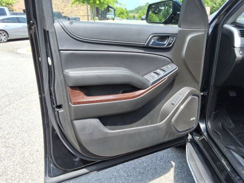 Used 2017 GMC Yukon XL SLT RWD image 22