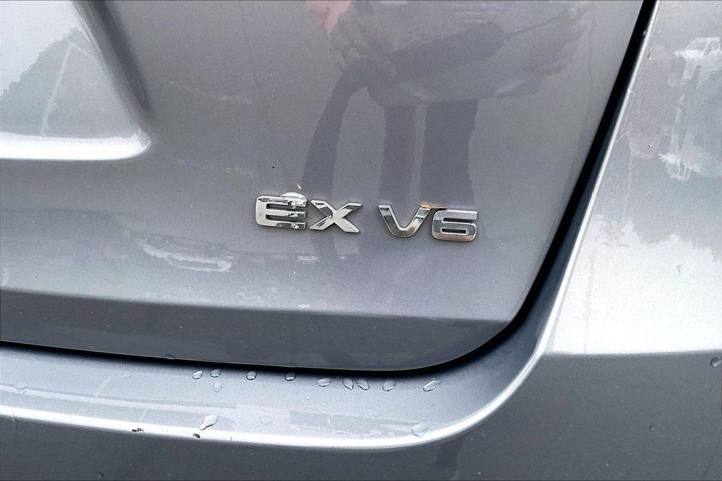 Used 2020 Kia Sorento EX FWD image 23