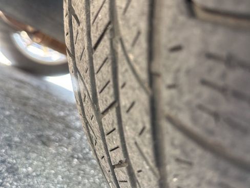 Used 2020 Jeep Renegade Latitude FWD image 13