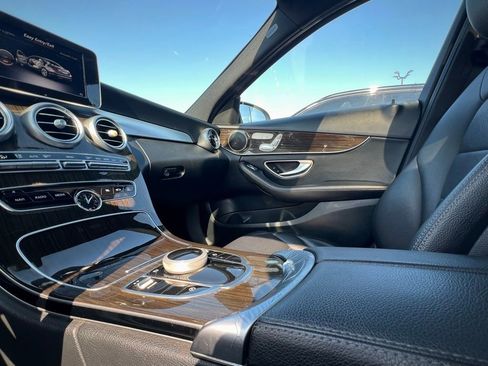 Used 2018 Mercedes-Benz C 300 Sedan image 56