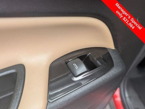Used 2023 Chevrolet Equinox Premier AWD/4WD image 12
