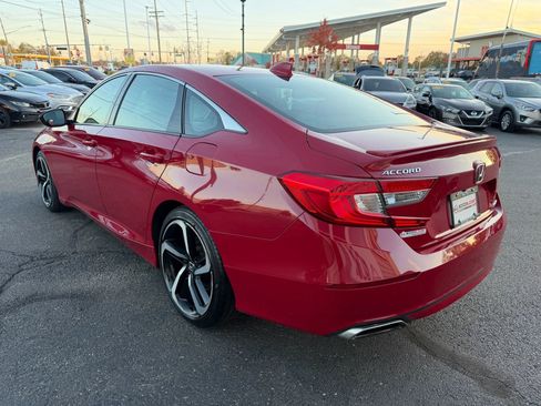 Used 2018 Honda Accord Sport image 3