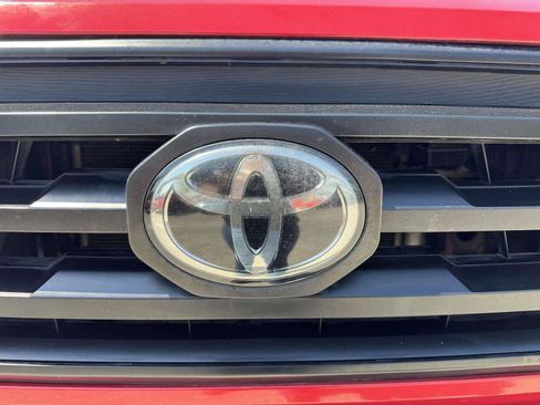 Used 2022 Toyota Tacoma SR w/ SR Convenience Package RWD image 12