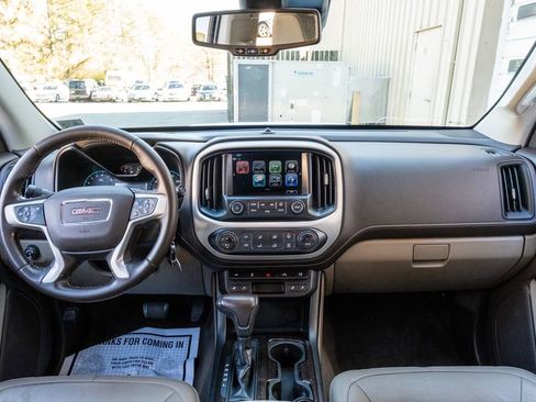 Used 2018 GMC Canyon SLT w/ Driver Alert Package image 17