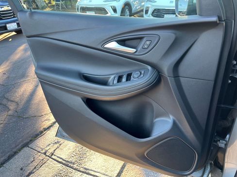 Used 2025 Buick Encore GX Preferred image 20