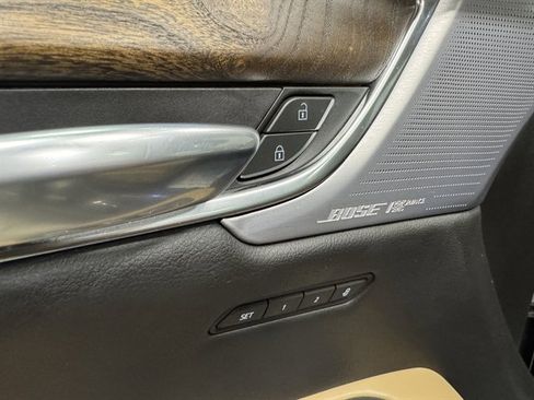 Used 2022 Cadillac XT5 Premium Luxury image 15