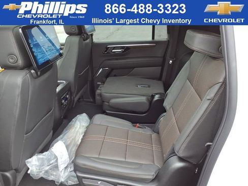 New 2026 Chevrolet Suburban High Country image 9