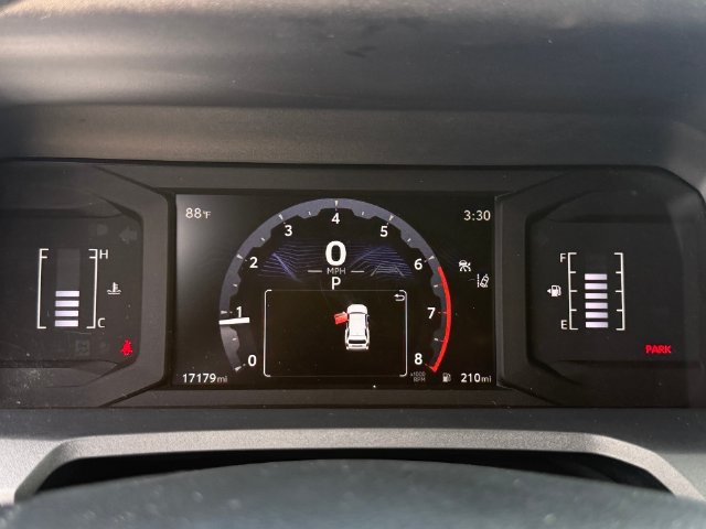 Used 2026 Toyota 4Runner SR5 AWD/4WD image 14