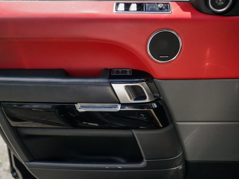 Used 2019 Land Rover Range Rover Sport SVR image 33