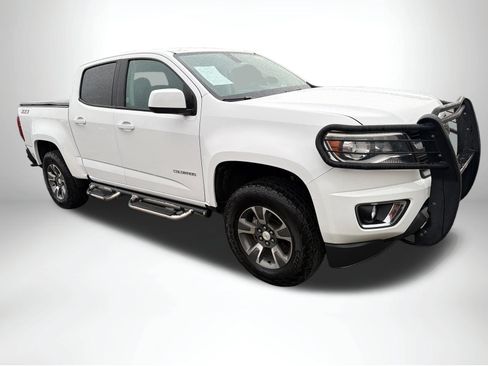 Used 2015 Chevrolet Colorado Z71 AWD/4WD image 9