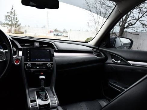Used 2018 Honda Civic EX-L image 15