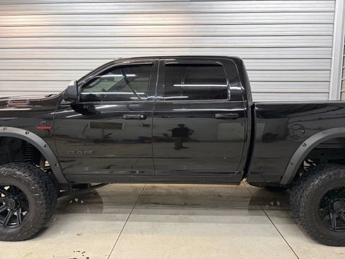 Used 2021 RAM 2500 Laramie w/ Night Edition AWD/4WD image 7