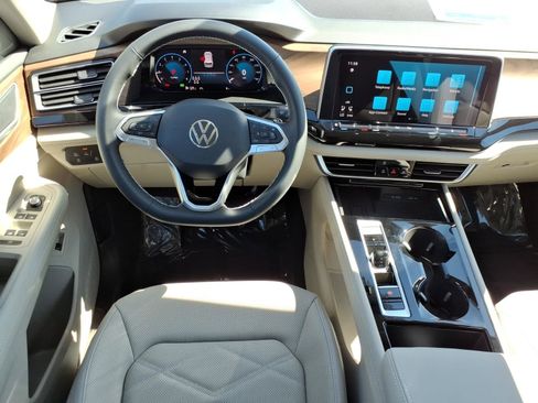 New 2026 Volkswagen Atlas SE image 13
