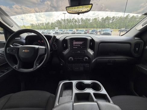 Used 2024 Chevrolet Silverado 2500 Custom w/ Custom Convenience Package AWD/4WD image 7