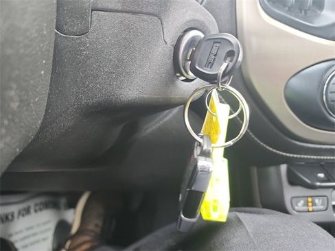 Used 2019 GMC Canyon Denali image 30