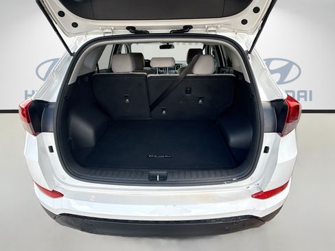 Used 2018 Hyundai Tucson SE w/ Cargo Package AWD/4WD image 23