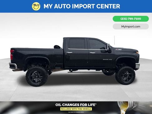 Used 2020 Chevrolet Silverado 2500 LTZ AWD/4WD image 8