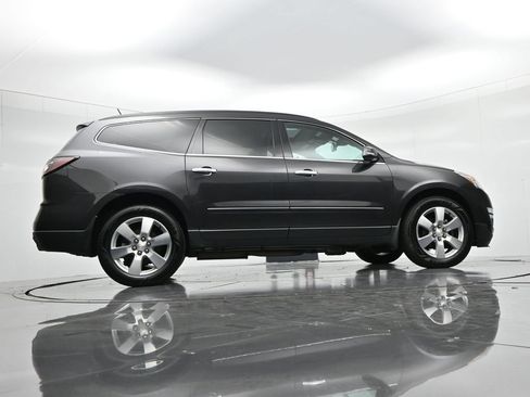 Used 2015 Chevrolet Traverse LTZ AWD/4WD image 24