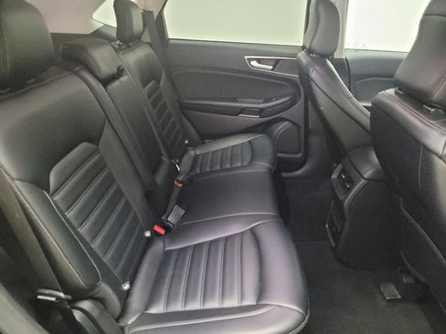 Used 2023 Ford Edge SEL image 19