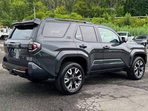 Used 2025 Toyota 4Runner 4WD image 3