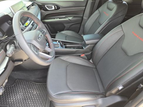Used 2024 Jeep Compass Trailhawk AWD/4WD image 14