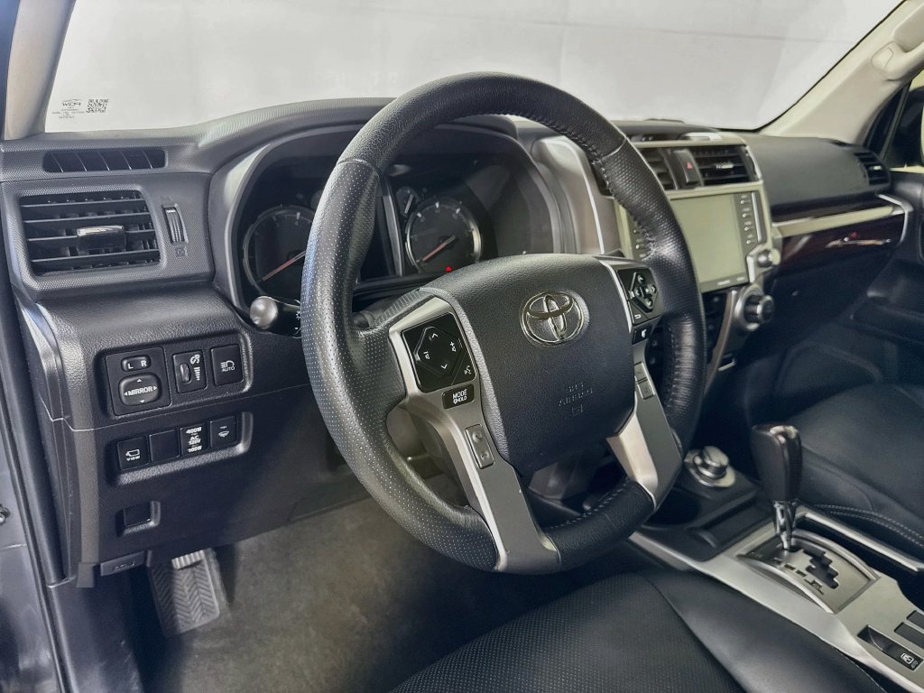 Used 2024 Toyota 4Runner Limited AWD/4WD image 9
