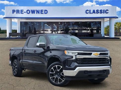 Used 2022 Chevrolet Silverado 1500 LT image 1