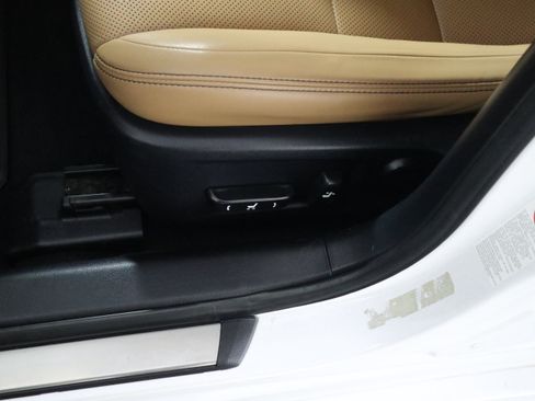 Used 2015 Lexus IS 250 RWD image 22