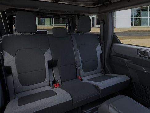 New 2025 Ford Bronco Base image 61