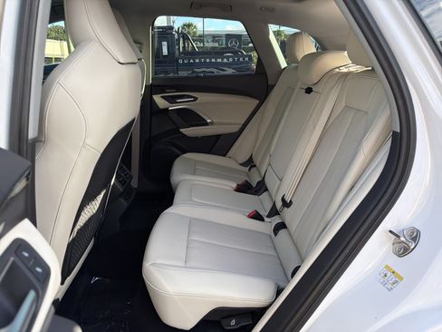 Used 2025 Audi Q5 Prestige AWD/4WD image 32