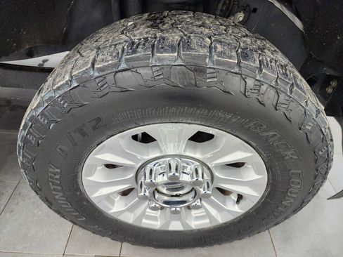 Used 2022 Ford F250 XL w/ STX Appearance Package image 3