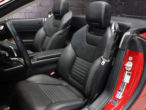 Used 2017 Mercedes-Benz SL 550 image 39
