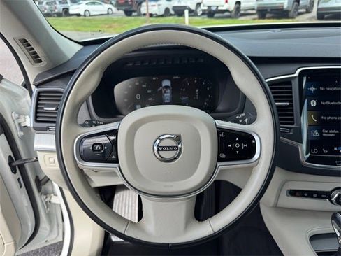 Used 2021 Volvo XC90 T5 Momentum w/ Climate Package image 20