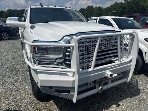 Used 2019 RAM 2500 Limited AWD/4WD image 2