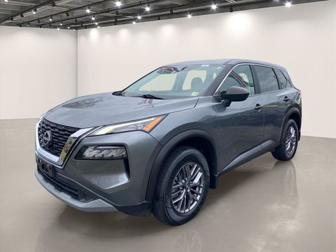 Used 2023 Nissan Rogue S AWD/4WD image 3