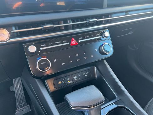 Used 2025 Hyundai Tucson SEL image 17