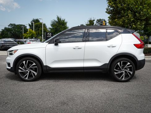Used 2021 Volvo XC40 T5 R-Design w/ Advanced Package AWD/4WD image 7