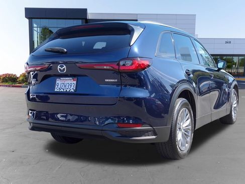 Certified 2024 MAZDA CX-90 3.3 Turbo w/ Preferred Plus AWD/4WD image 4