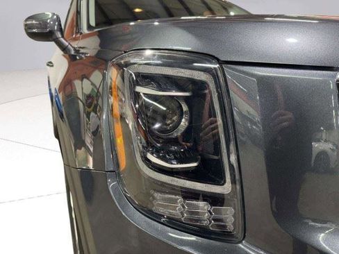 Used 2022 Kia Telluride LX AWD/4WD image 11