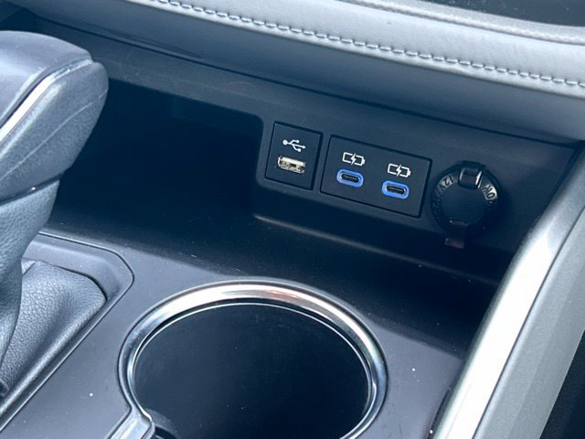 Used 2022 Toyota Highlander LE AWD/4WD image 60