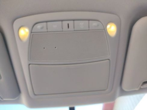 Used 2017 Nissan Rogue S image 35