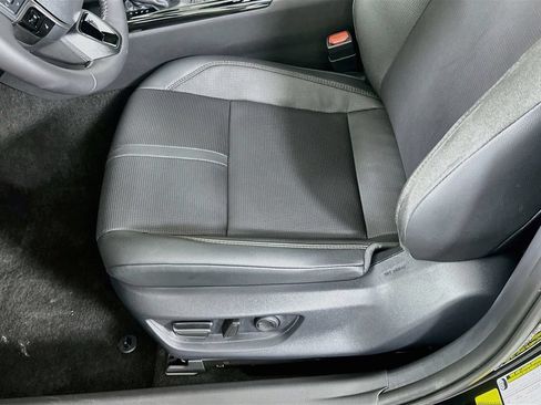 Used 2026 Toyota Camry XLE AWD/4WD image 20