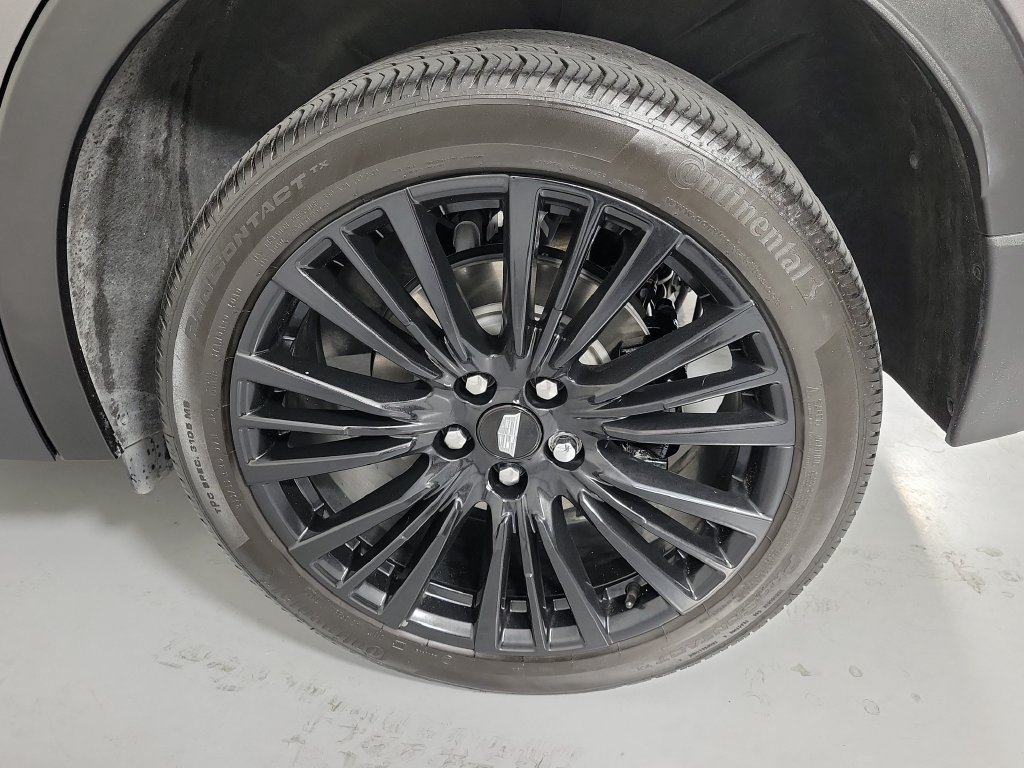 Used 2024 Cadillac XT4 Premium Luxury FWD image 11