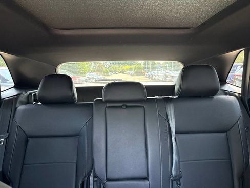 Used 2021 Volkswagen Atlas Cross Sport SE w/ Panoramic Sunroof Package FWD image 13