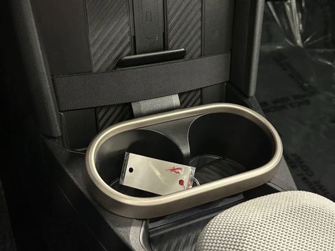 Certified 2025 MINI Cooper 2-Door Hardtop image 21