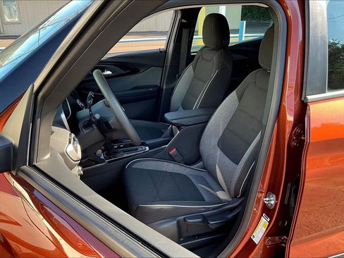 Used 2021 Chevrolet TrailBlazer LS image 20