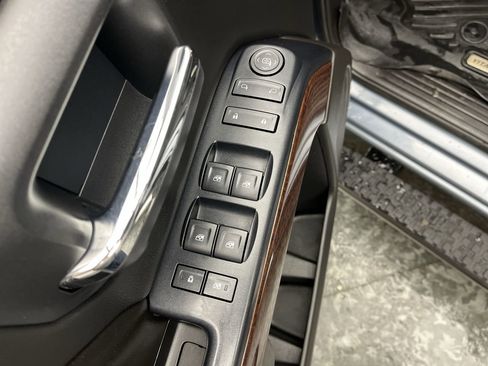 Used 2016 GMC Sierra 1500 SLE w/ SLE Value Package image 6