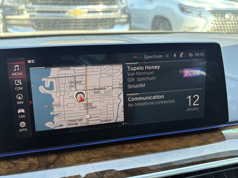 Used 2020 BMW M550i xDrive w/ Dynamic Handling Package image 12